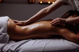 MASSAGE EROTIQUE POUR FEMME UNIQUEMENT