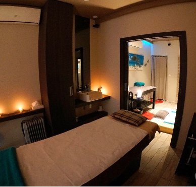 Massage naturiste aux huiles essentielles