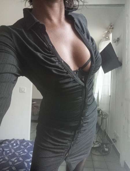  Natacha escorte et cherche un sugar daddy