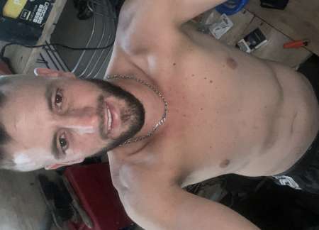Recherche une femme mres pour partage