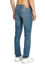 Fesses dculotte par une femme