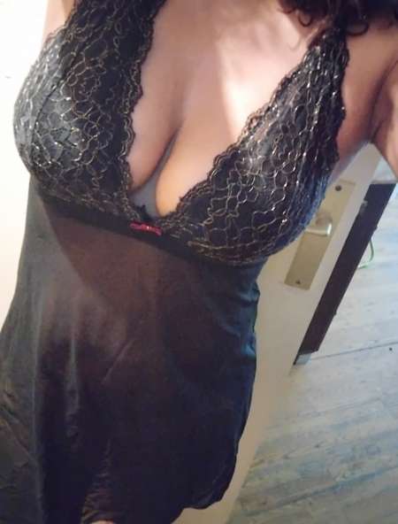  Dteints Plaisirs et Massages  Paris