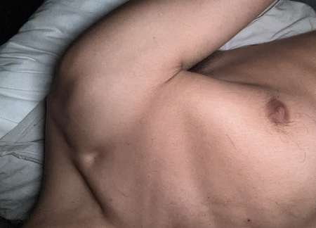  Homme 23 ans cherche femme de tout ge