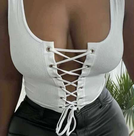 2 filles  votre disposition