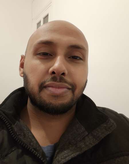 Plaisir? Alors ,Gigolo brun  votre service