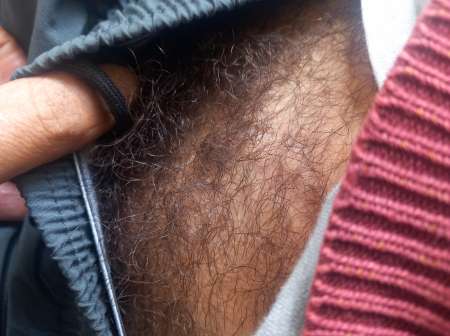 Homme fait menage chez couple iu femme s
