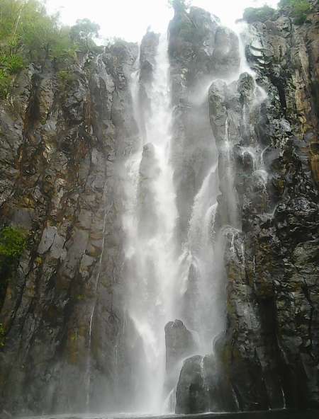 RECHERCHE HOMME BI , GAY OU COUPLE