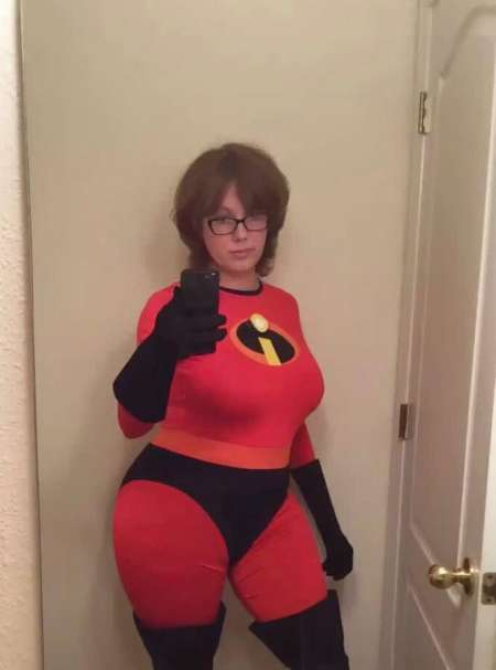 femme attire par les jeux de pouvoirs