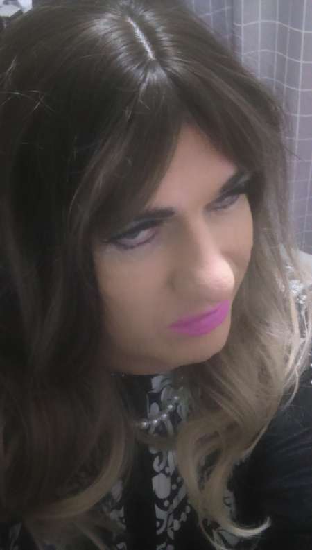 Travesti babtou mur (pas trans) ch foyer africain.