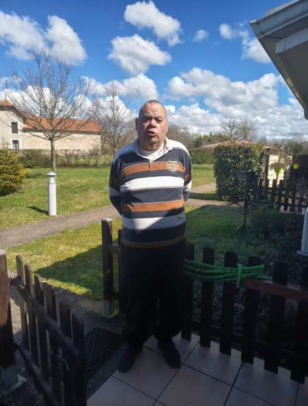 Recherche masseuse se dplacent alentours de Prig