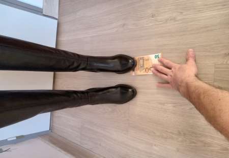 Serviteur lche bottes