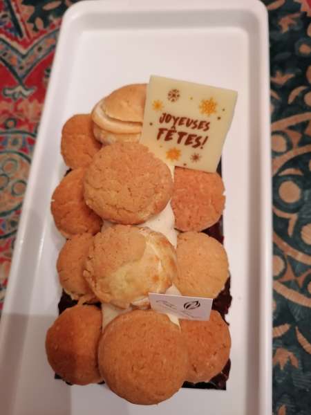 Recherche Femme pour partageait les Ftes.....