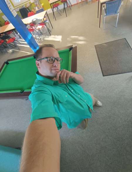 bonjour je cherche une relation amoureuses avec un