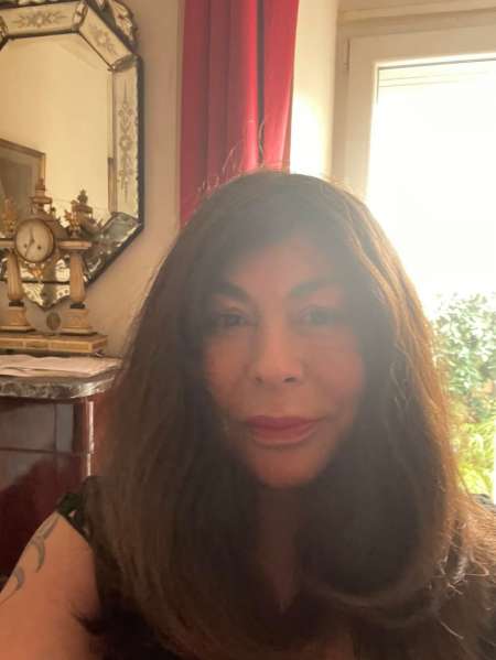 Aurore Paris trans douce