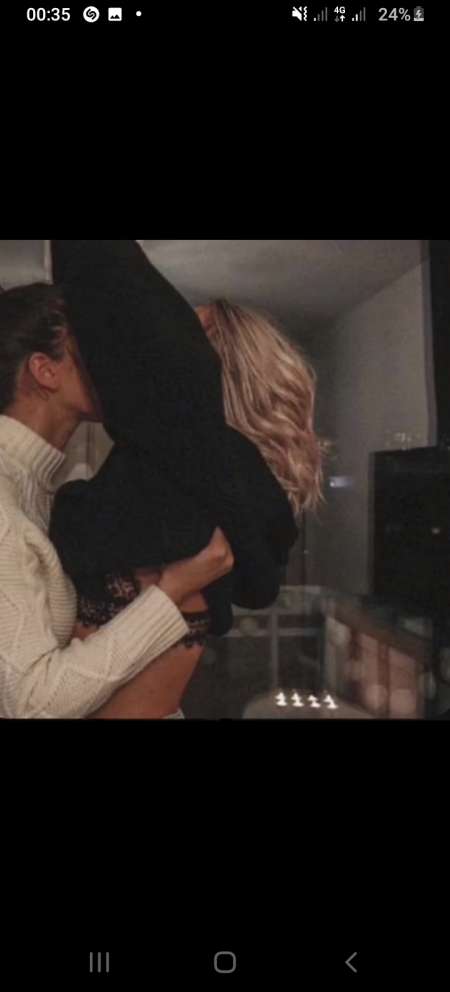 Femme cherche femme.