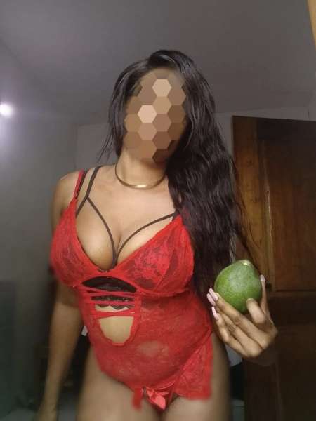 P�tillante Alycia black