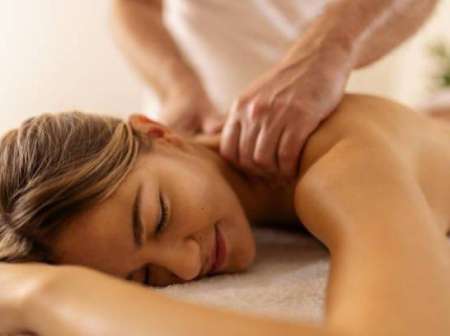 Massage naturiste pour femmes