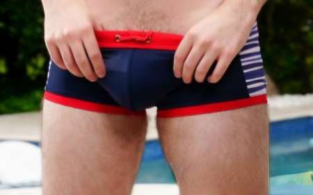 JH pour Homme Mur moment coquin