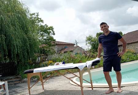 Massage �nerg�tique