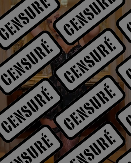 CONTACT MOI POUR UN DATE