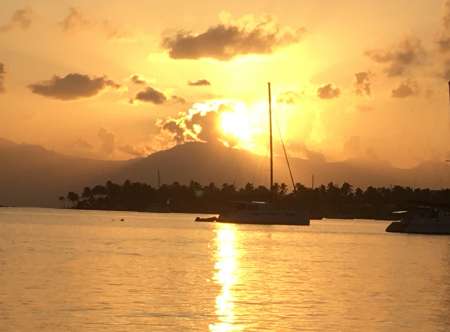 H mari� pour dame ronde et distingu�e