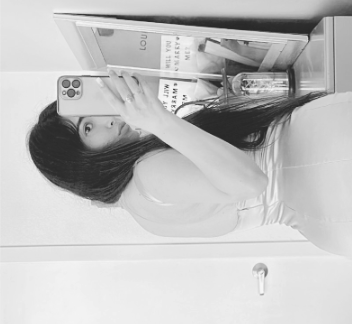 Masseuse naturiste, une bombe sensuelle sur Tours