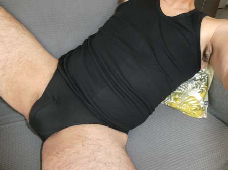 Homme coquin pour homme complice.