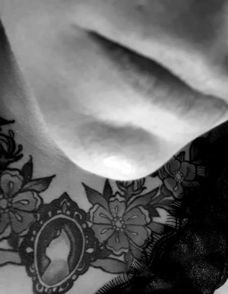 Domina pour Soumis ou Soumise ou trans