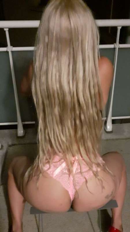 Belle blonde karenina