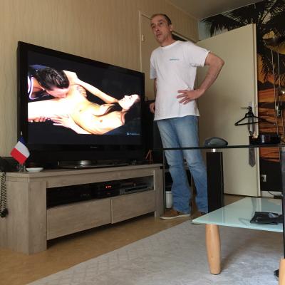 MAITRE D'AGES MURE RECHERCHE FILLE BLACK 18 ANS .