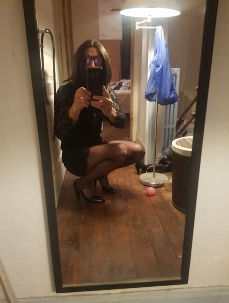 Petite travestie � noirs