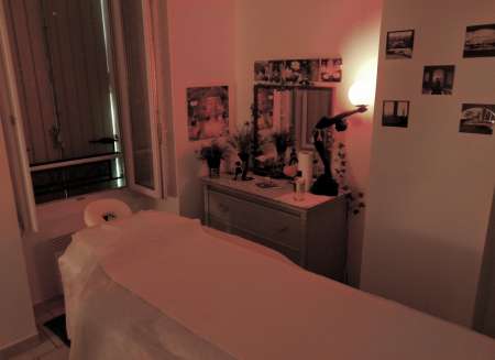 Massage naturiste tantrique sur table