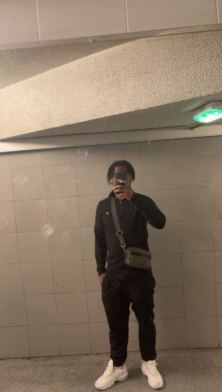 Je suis boss je suis congolais beau muscl�