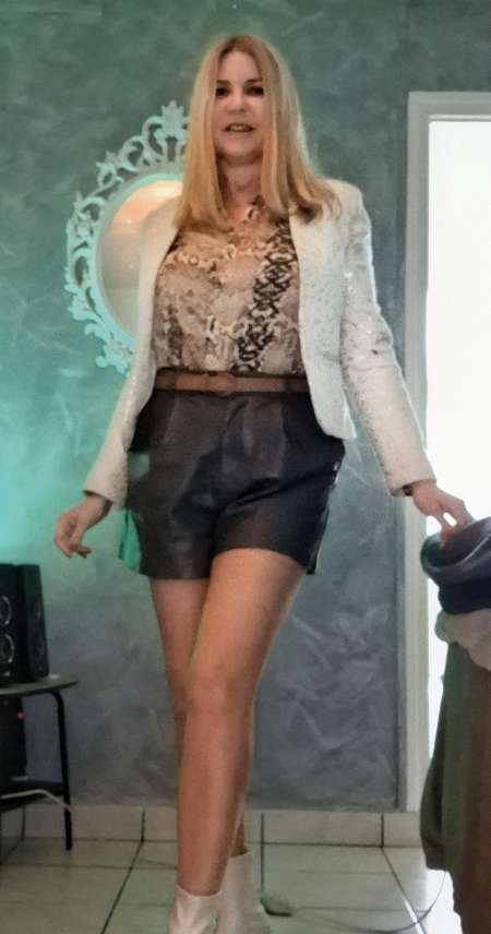 Rose masseuse experte