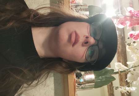 CHERCHE MONEYSLAVE OU SUGAR DADDY