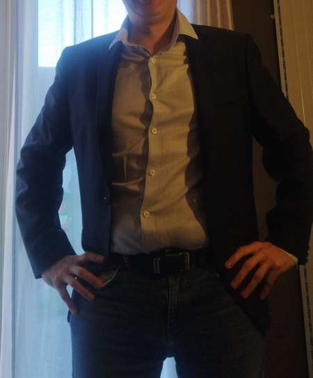 Homme bien �duqu� recherche une soumise d�butante