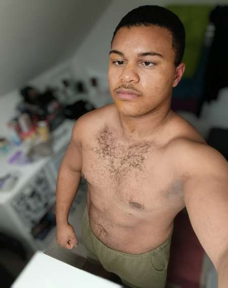 Aspirateur de stress pour femme dans le besoin