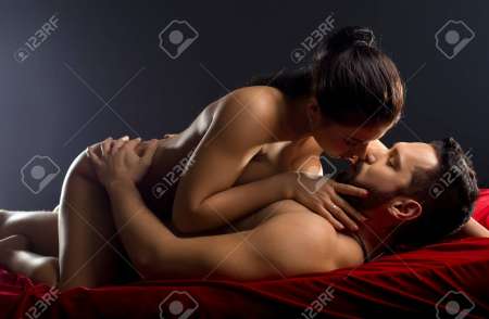 Gigolo pour femme ou couple gratuit