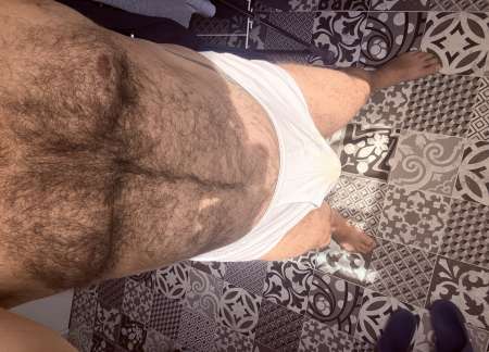 Mec qui sniffe ton slip blanc et tes odeurs