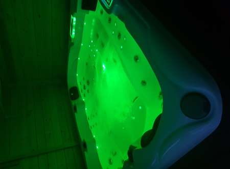 Massage et relaxation jacuzzi
