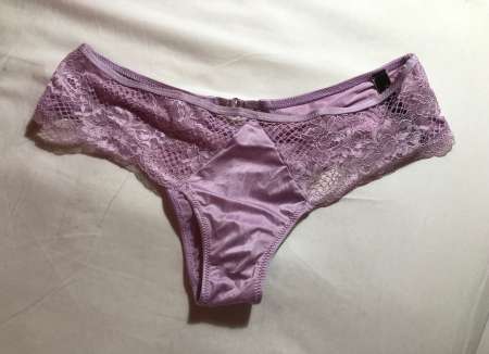 Pour s'amuser avec les culottes de ma femme