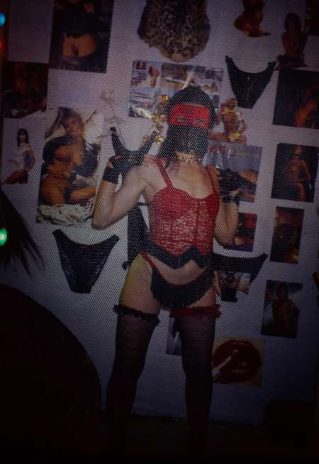 Exhibitionnisme et stripteeseuse pour voyeurisme